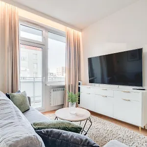 Bright Day - Self Check-in 24h, 10 Min Market Square Apartament